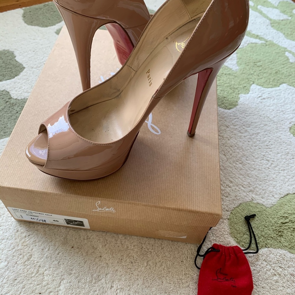 CHRISTIAN LOUBOUTIN Patent Calfskin Lady Peep